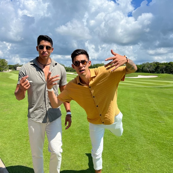 Meet your Posher, Carlos - Picture 3 of 6